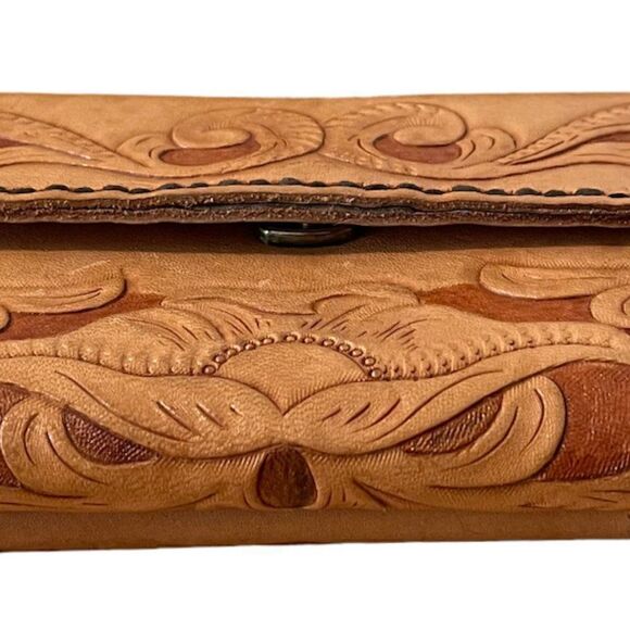 Vintage Hand Tooled Brown Tan Leather Floral Kiss Lock Western Boho Wallet - Picture 9 of 9